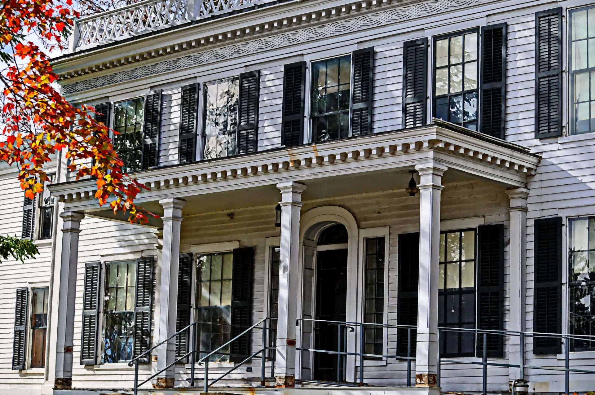 Colonial Architectural Style: Embracing Classic Elegance