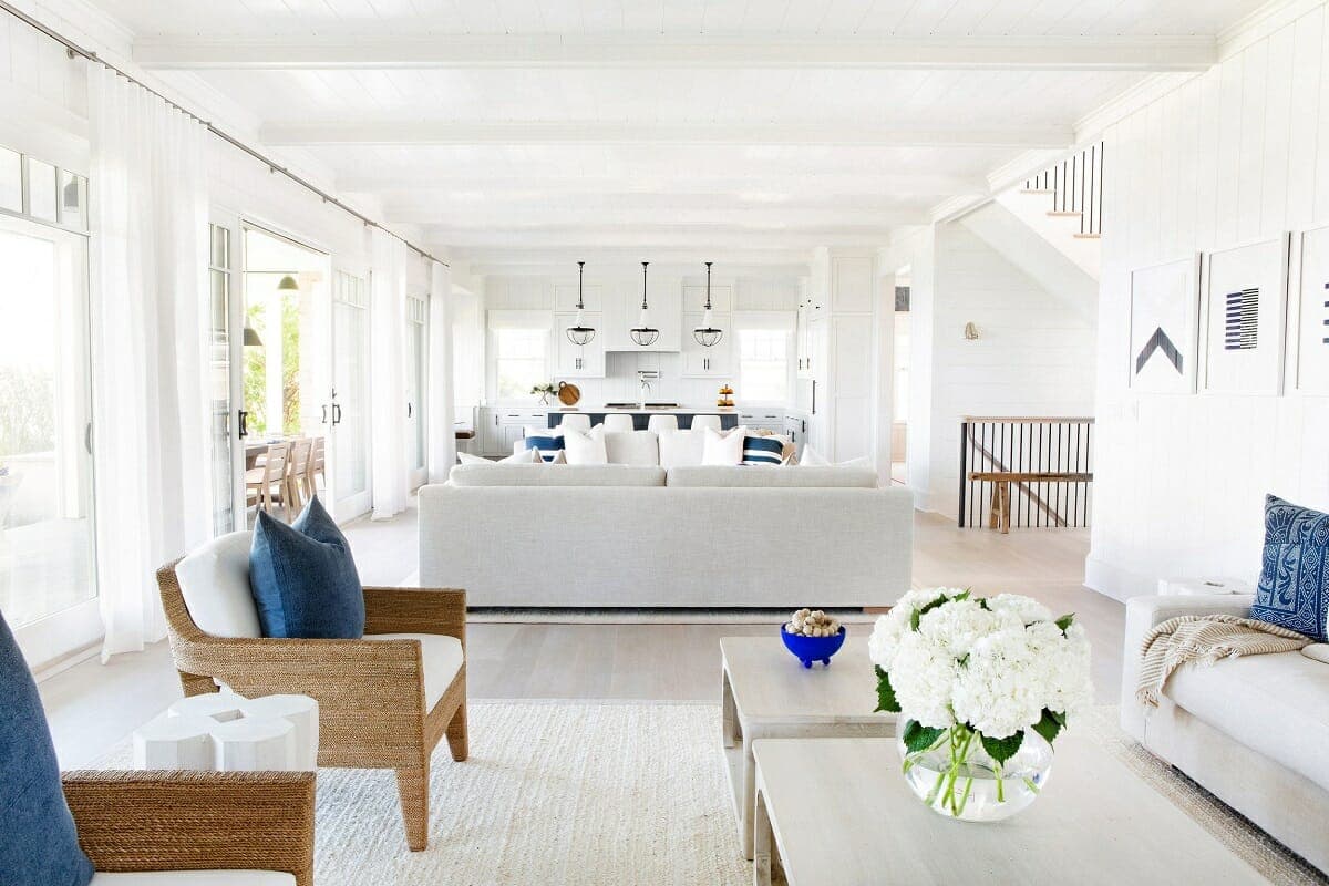 Hampton Architectural Style: Elegance and Coastal Comfort