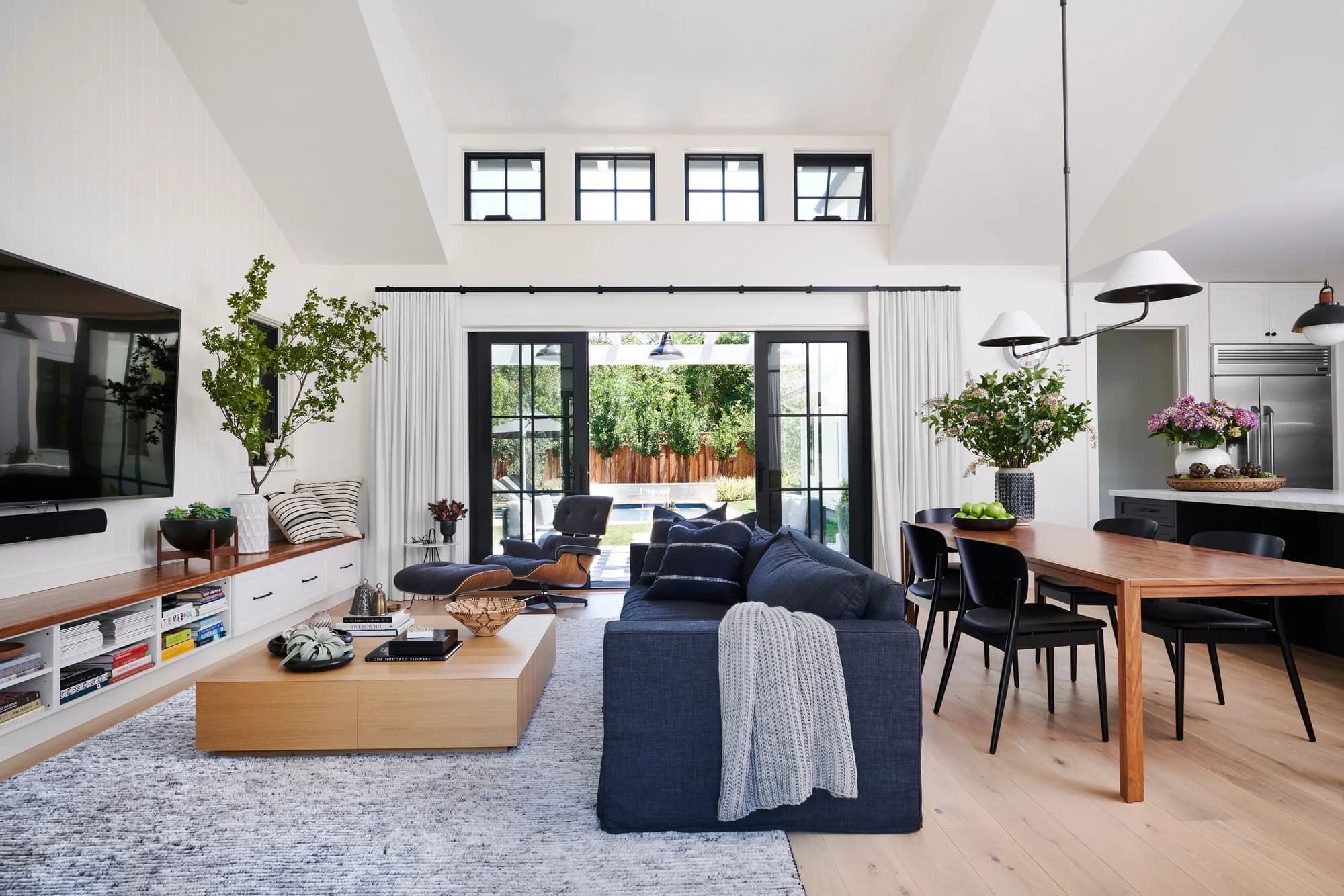 2024 Dining Room Design Trends: Creativity And Functionality
